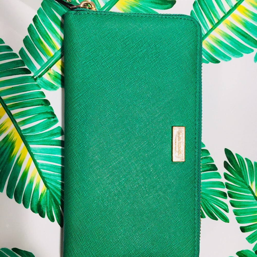 Kate Spade New York green wallet